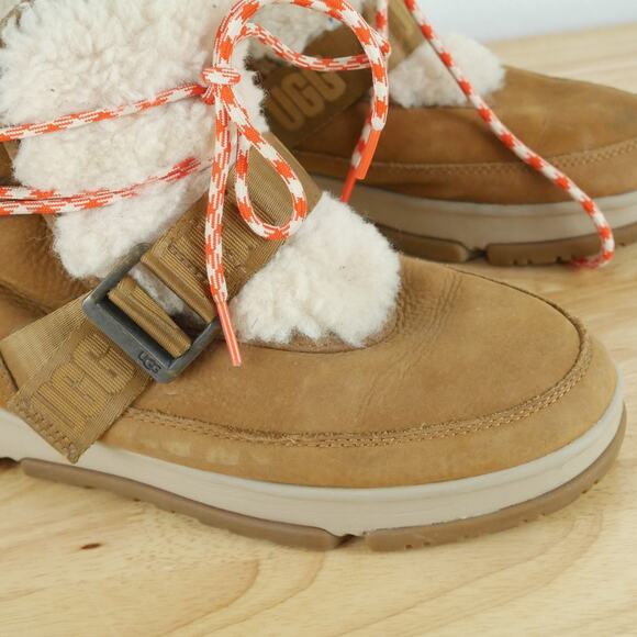 Ugg Size 7 Boots Cold Weather Hiker Gorpcore Utility Shearling Brown Preppy Boho - Picture 5 of 16